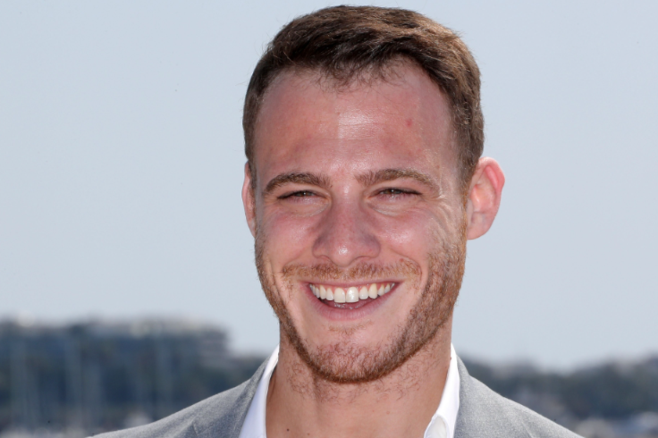 Kerem BürsinKerem Bürsin Kerem BürsinKerem Bürsin
