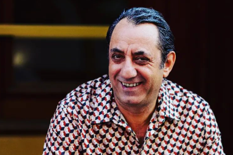 Nazmi KırıkNazmi Kırık Nazmi KırıkNazmi Kırık