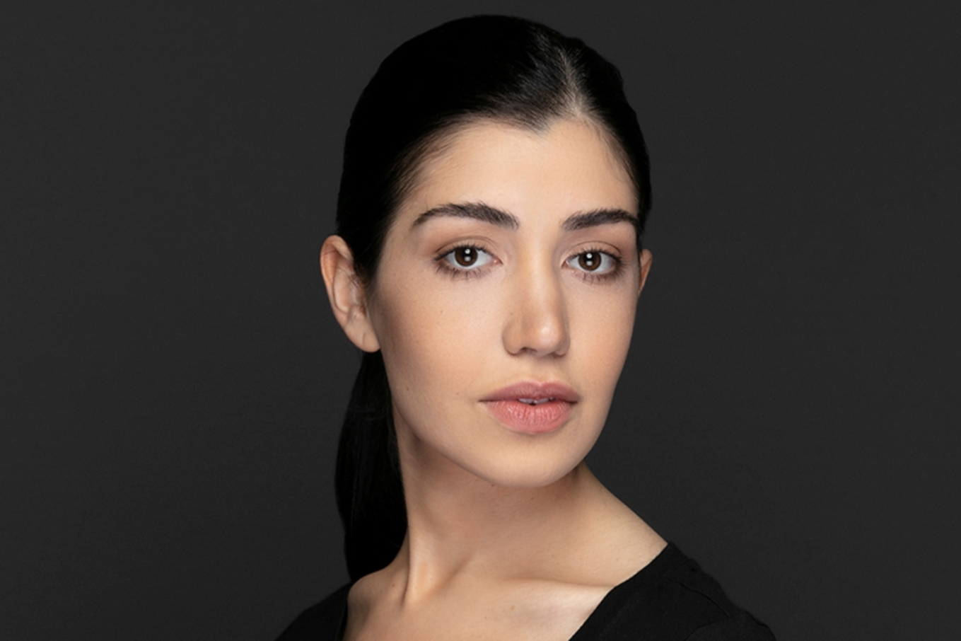 Ayşe KırcaAyşe Kırca Ayşe KırcaAyşe Kırca
