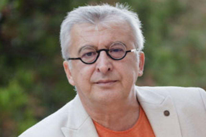 Hüseyin Avni DanyalHüseyin Avni Danyal Hüseyin Avni DanyalHüseyin Avni Danyal