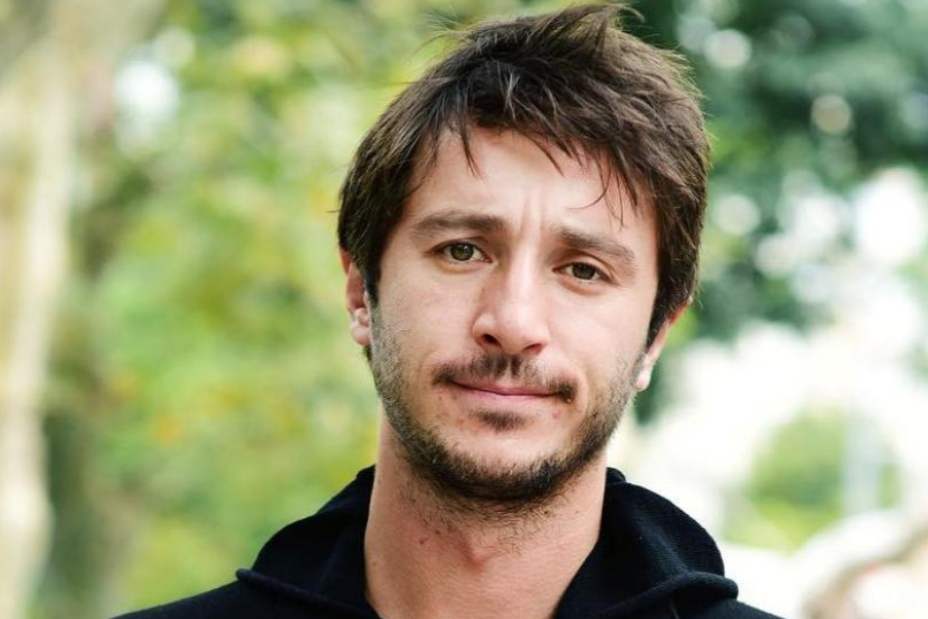 Ahmet Rıfat Şungar'ın burcu nedir?