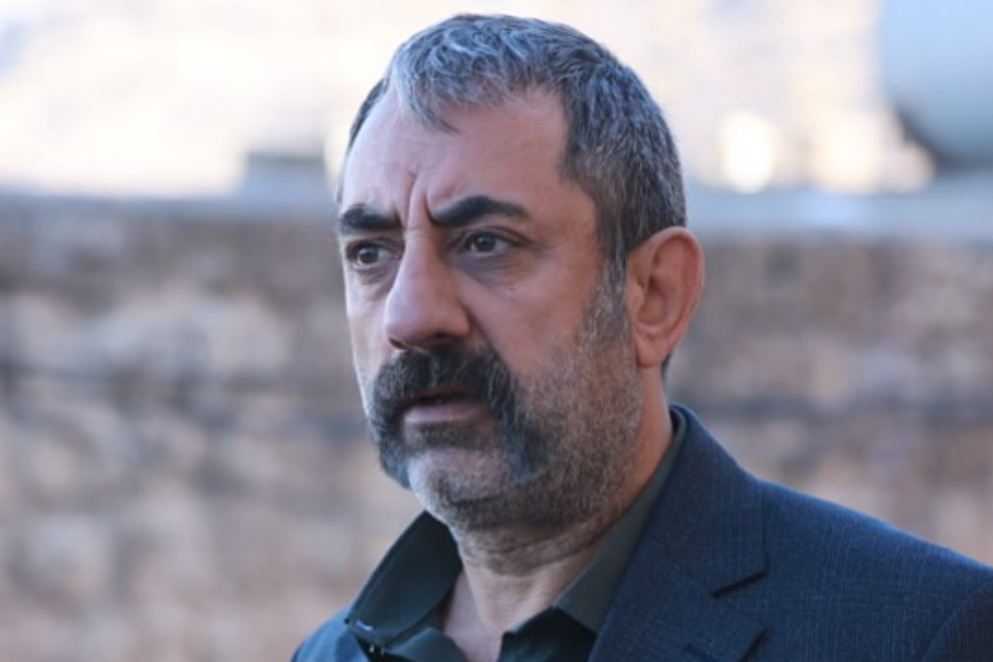 Nazmi Kırık Nazmi Kırık