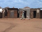 Between Two Fires: Torture And Displacement In Northern Uganda (2006) afişi