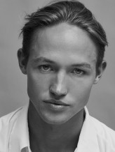 Charles Alexander fotoğrafı