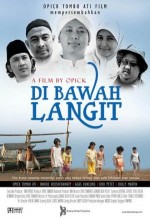 Di Bawah Langit (2010) afişi