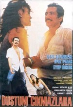 Düştüm Çıkmazlara (1986) afişi