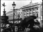 Leisurely Pedestrians, Open Topped Buses And Hansom Cabs With Trotting Horses (1889) afişi