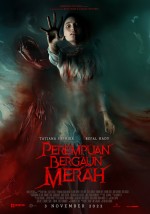 Perempuan Bergaun Merah (2022) afişi