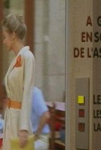 À gauche en sortant de l'ascenseur (1988) afişi À gauche en sortant de l'ascenseur (1988) afişi