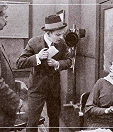 Barriers Swept Aside (1915) afişi