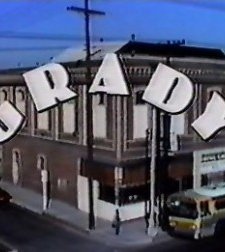 Grady (1975) afişi