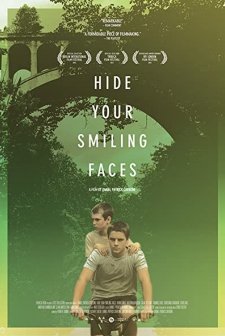 Gülen Yüzlerinizi Saklayın (2013) afişi