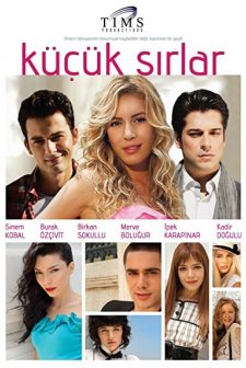 Küçük Sırlar (2010) afişi
