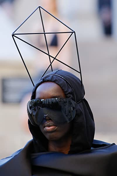 Rick Owens: Spring/Summer 2019 at Paris Fashion Week (2018) afişi Rick Owens: Spring/Summer 2019 at Paris Fashion Week (2018) afişi