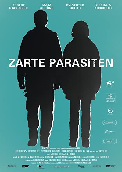 Sevecen Parazitler (2009) afişi Sevecen Parazitler (2009) afişi