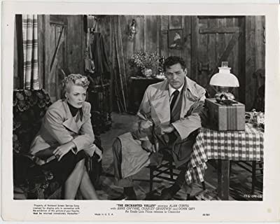 The Enchanted Valley (1948) afişi The Enchanted Valley (1948) afişi