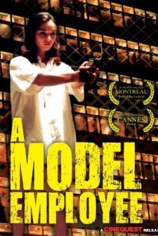 Une Employée Modèle (2002) afişi