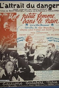 Une Petite Femme Dans Le Train