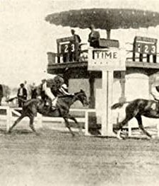 Winning The Latonia Derby (1912) afişi