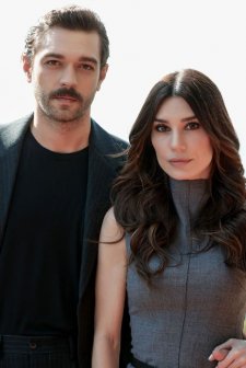 Yıldızlar Bana Uzak