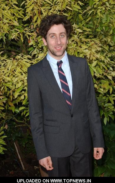 Simon Helberg Fotoğrafları 36