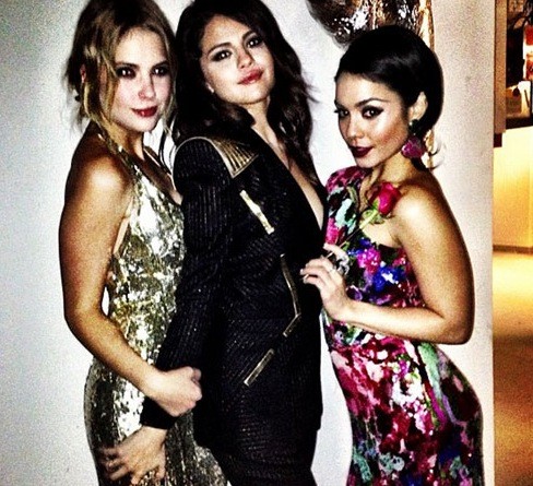 Selena Gomez Fotoğrafları 4483