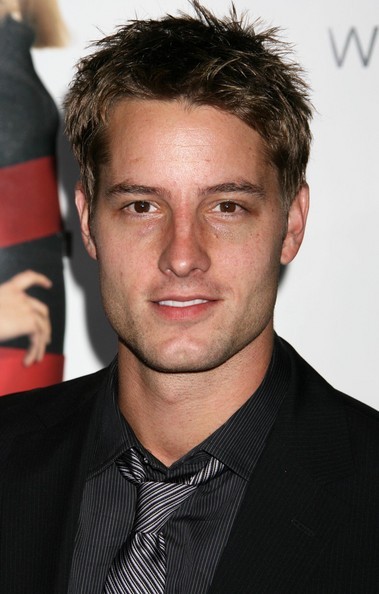 Justin Hartley Fotoğrafları 10