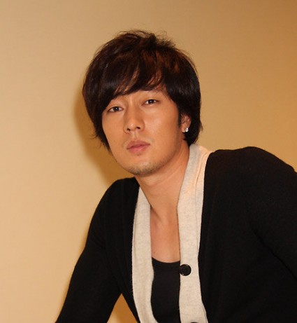 So Ji-seob Fotoğrafı