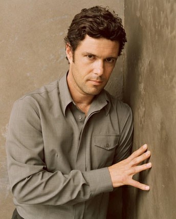 Carlos Bernard Fotoğrafları 3