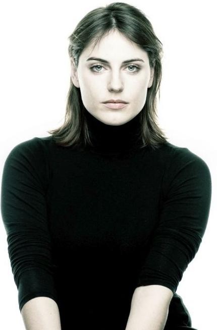 Antje Traue Fotoğrafları 23