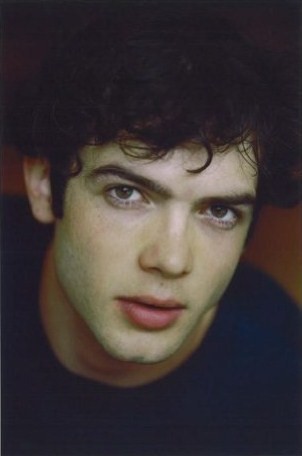 Ethan Peck Fotoğrafları 15