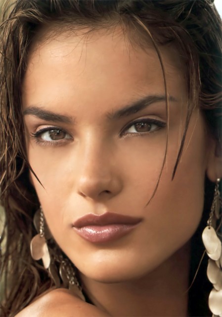 Alessandra Ambrosio Fotoğrafı