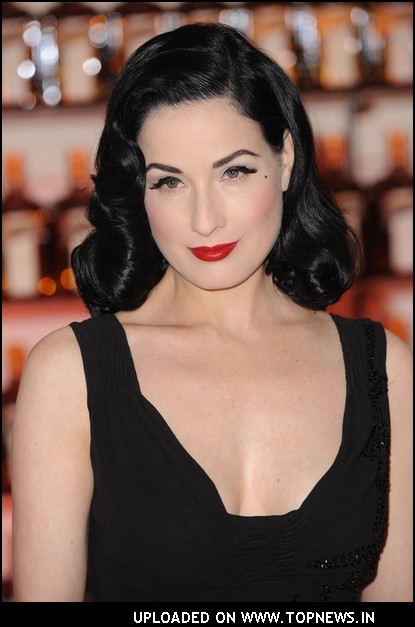 Dita Von Teese Fotoğrafları 3