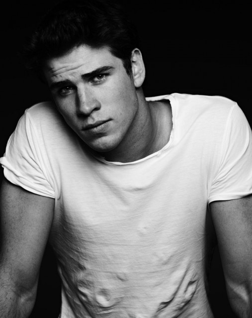 Liam Hemsworth Fotoğrafı