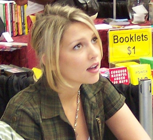 Miriam McDonald Fotoğrafları 3