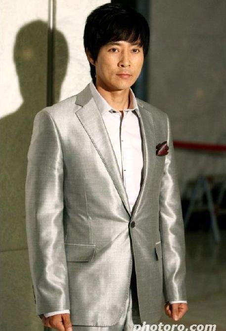 Choi Soo-jong Fotoğrafı