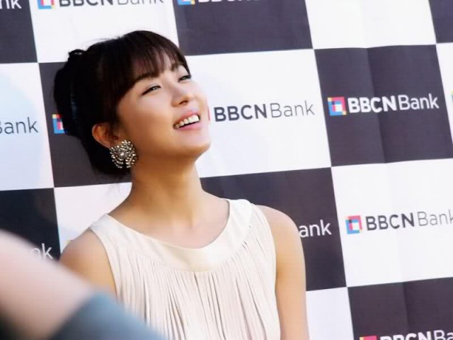 Ha Ji-won Fotoğrafı