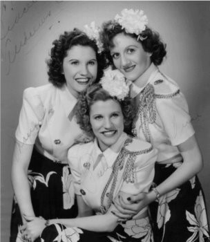 The Andrews Sisters Fotoğrafları 4