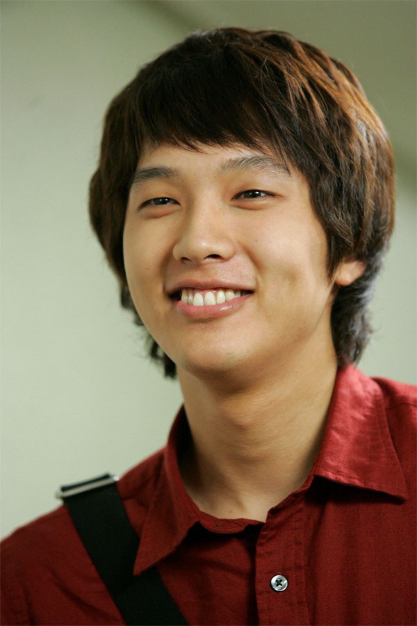 Ji Hyun-woo Fotoğrafı