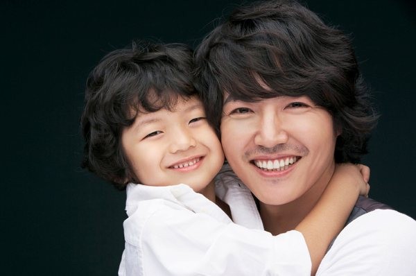 Yoon Sang-hyun Fotoğrafları 11