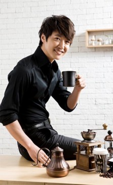 Yoon Sang-hyun fotoğrafı Yoon Sang-hyun fotoğrafı