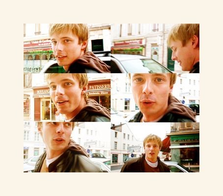 Bradley James Fotoğrafı