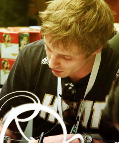 Bradley James Fotoğrafları 118