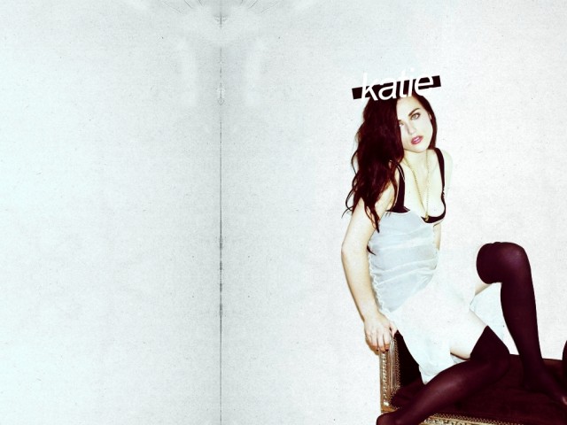 Katie McGrath Fotoğrafı