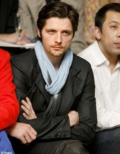 Raphaël Personnaz Fotoğrafı