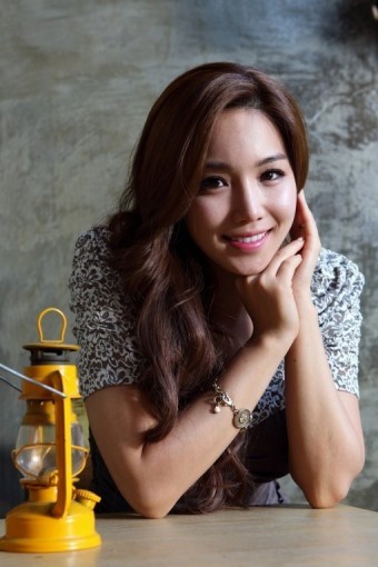 Lee Yoo-ri Fotoğrafı
