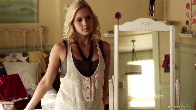 Claire Holt Fotoğrafı