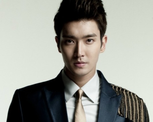 Choi Si-won Fotoğrafı