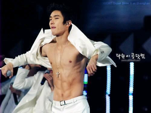 Choi Si-won Fotoğrafı