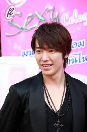 Lee Dong-Hae Fotoğrafı